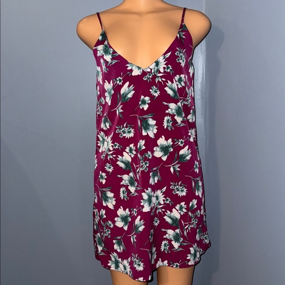 Soprano Dresses & Skirts - Soprano Burgundy Floral Slip Mini Dress | Size M/L